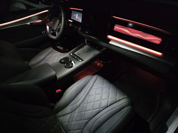 BYD 씨라이언 7 1열 모습. (사진=권진욱 기자)